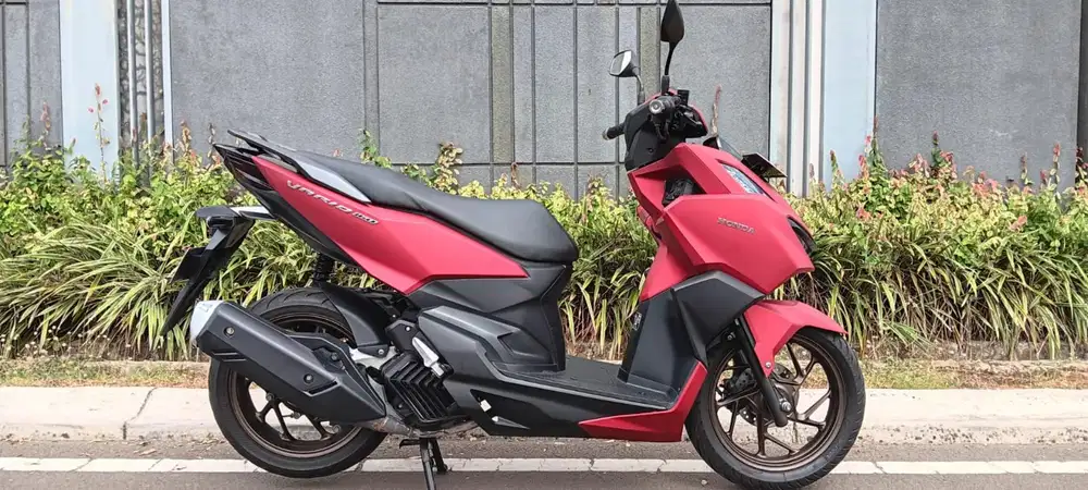 Honda Vario 160 CBS 2023 red matte