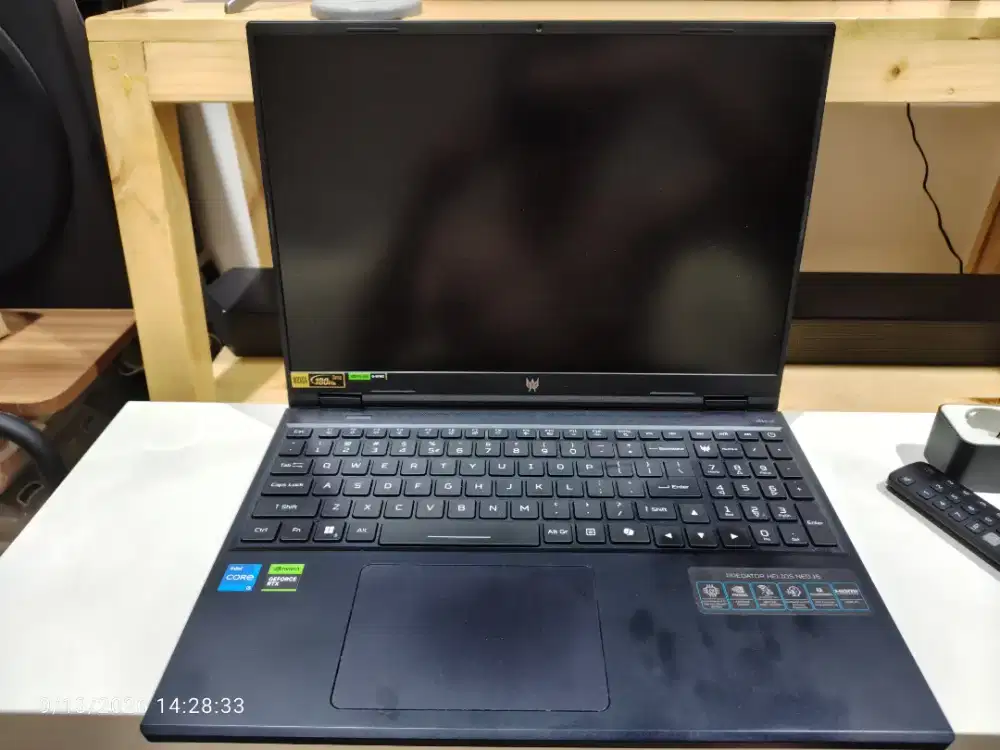 Acer Predator Helios Neo 16 - RTX 4050 - 8/512GB