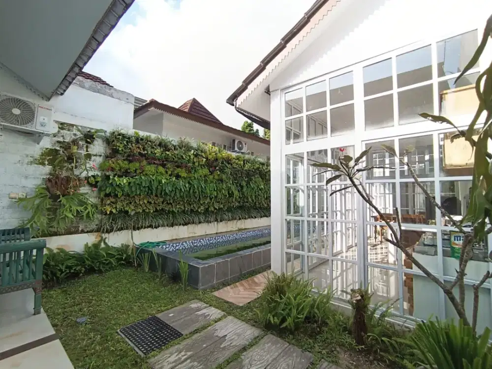 Bisa KPR/Cash Bertahap! Rumah Limasan Full Perabot + Kolam Renang SHM