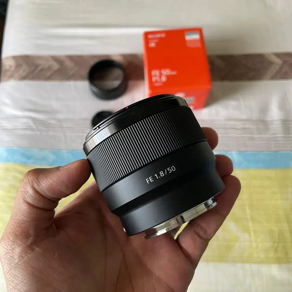 Lensa Fix Sony FE 50mm f1.8 mulus