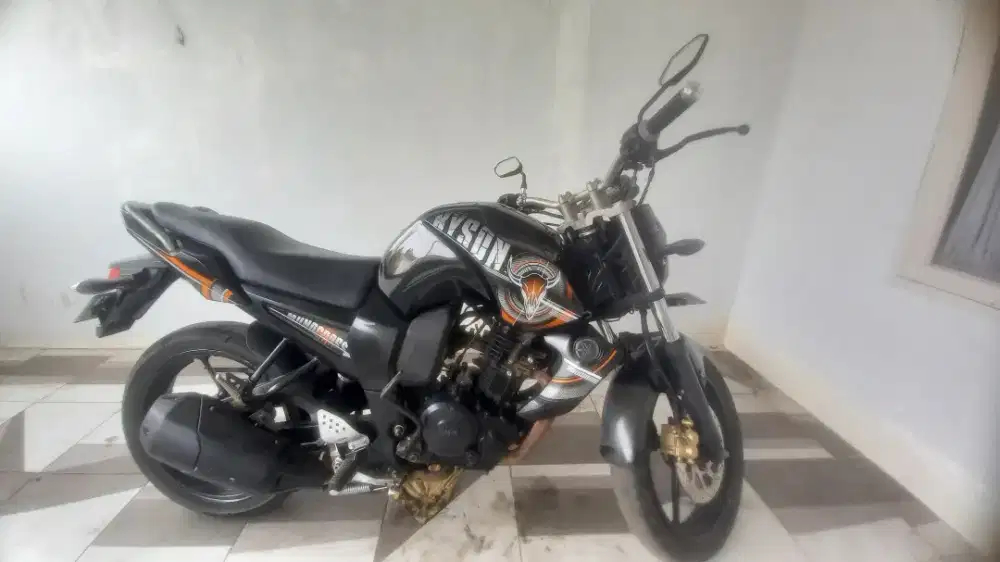 Yamaha byson 2013 hitam tinggal pakai