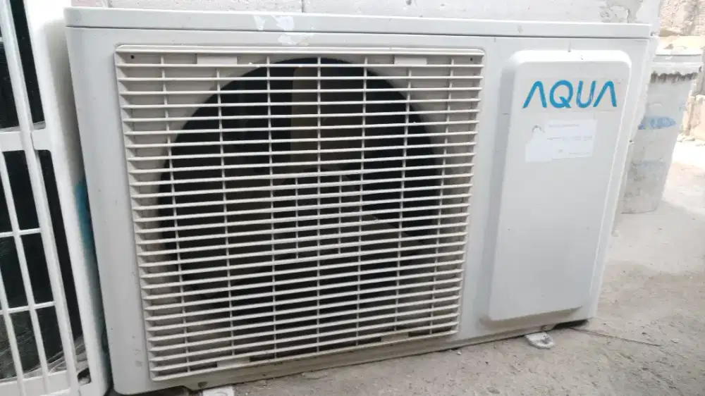 AC Aqua 1/2 PK Bekas, udah ga dingin