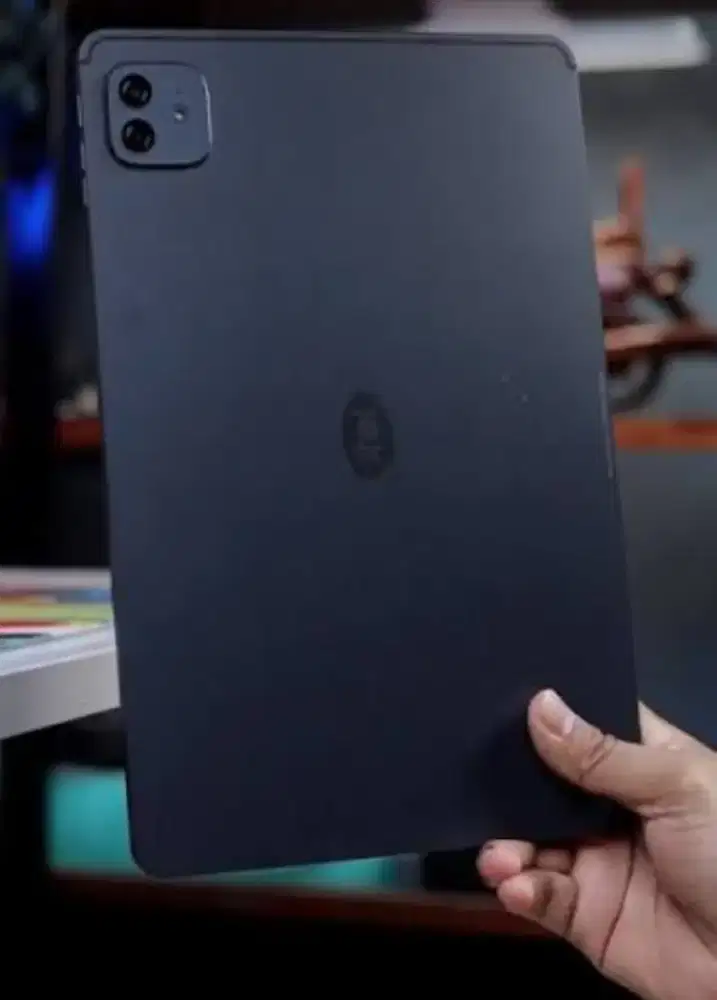 Itel Vista Tab 30 GT Warna Black 6/128GB Hanya Tablet dan Keyboard