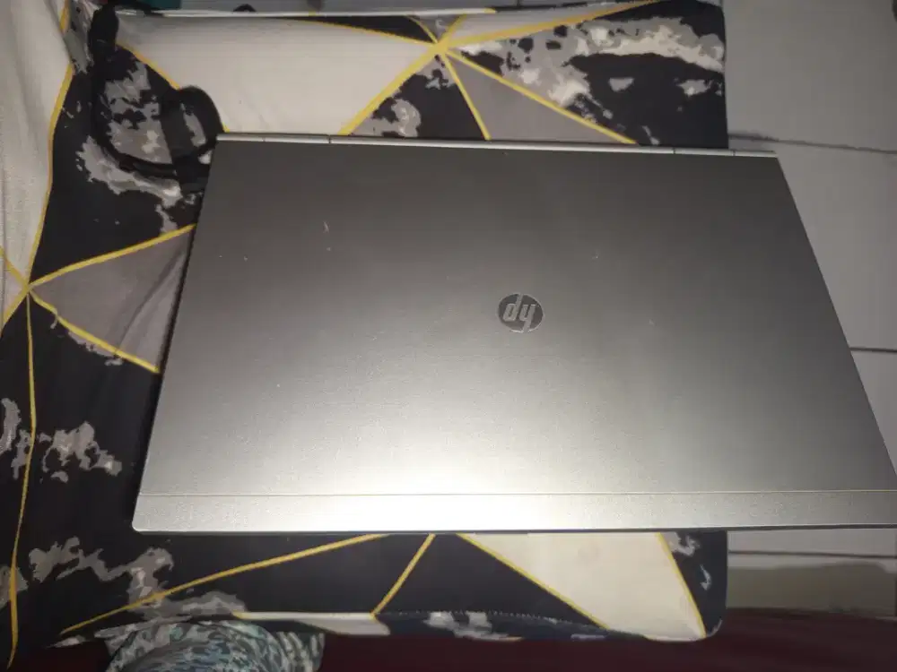 Laptop HP bekas+printer HP deskjet 1050