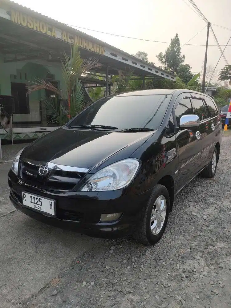 Toyota Kijang Innova 2006 Bensin