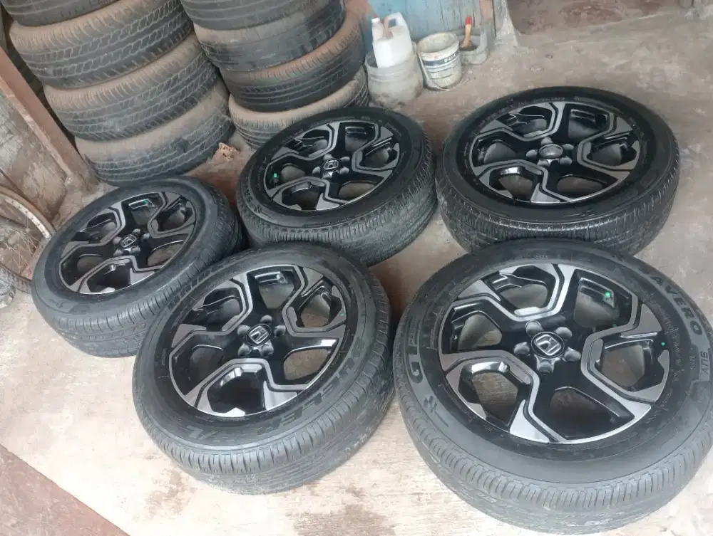 Velg dan Ban isi 5 Copotan CRV turbo Adidas ring 18