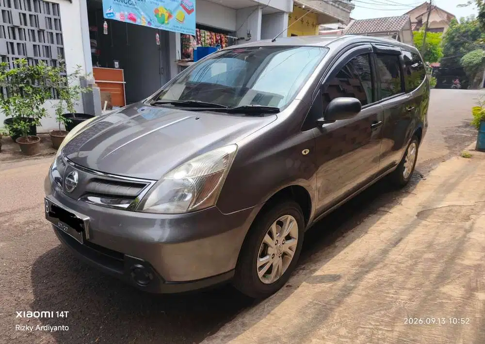 Nissan Grand livina SV Manual 2012