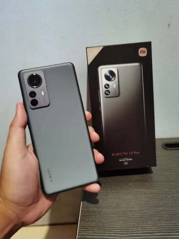Xiaomi 12 Pro 12/256gb Hitam