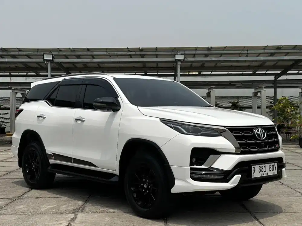 Toyota Fortuner GR 2023
