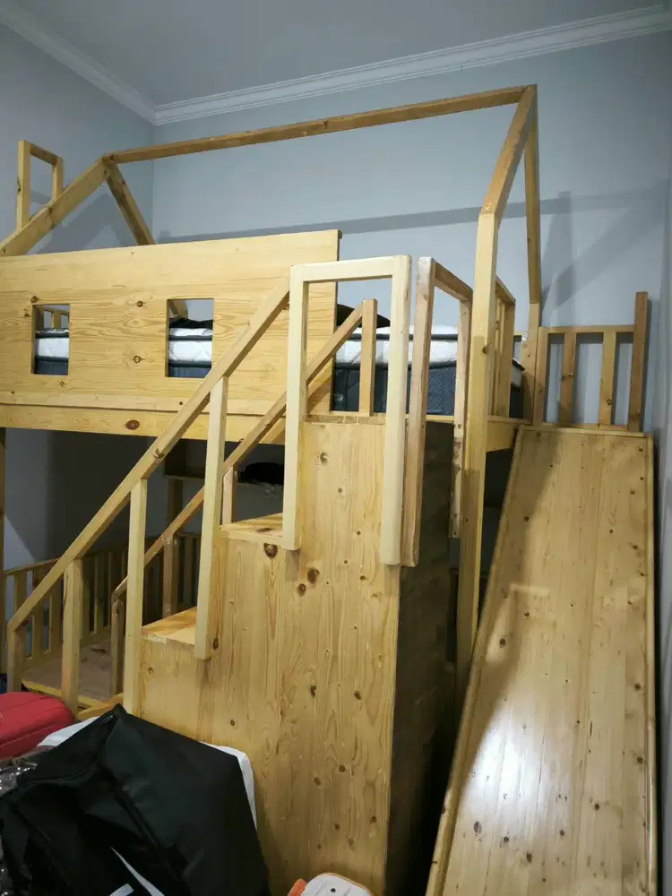 Set tempat tidur