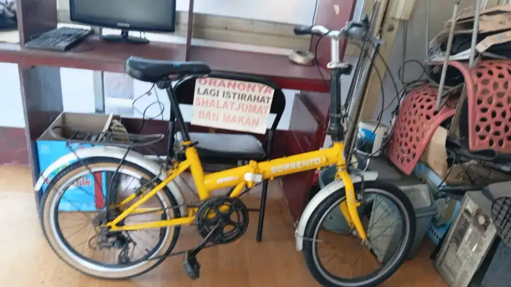 Sepeda lipat mulus