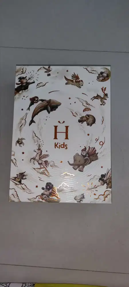 Howel & Co (Baby blanket)  Gift Box