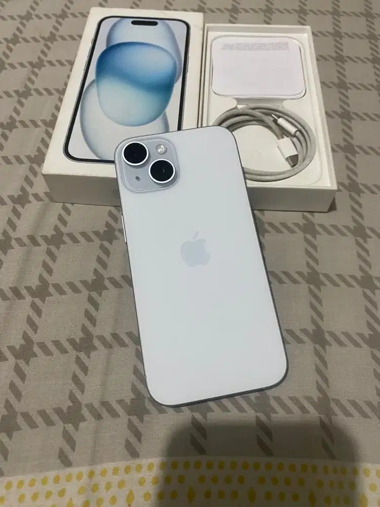Iphone 15 128 GB Blue iBox Garansi ON Juni 2027