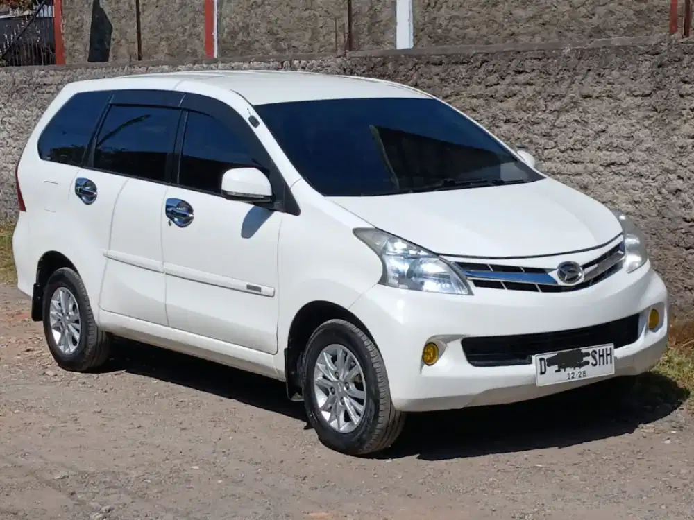 Di jual xenia r deluxe 2014