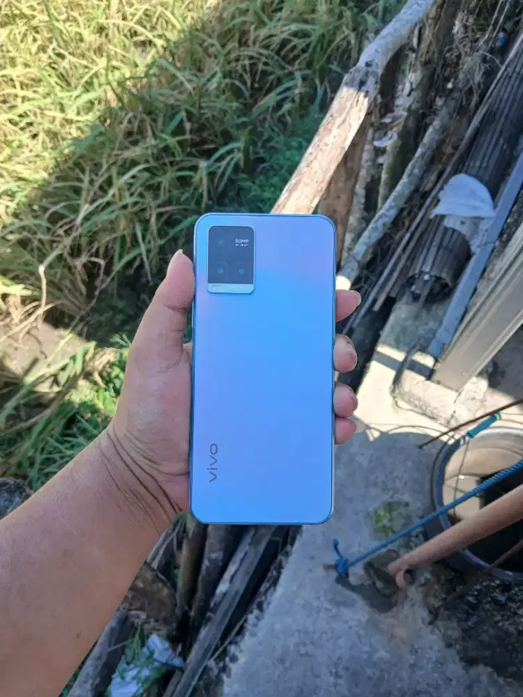 Di Jual Hp Vivo Y33s Ram 8+4/128 Gb. Kondisi Siap Pakai.