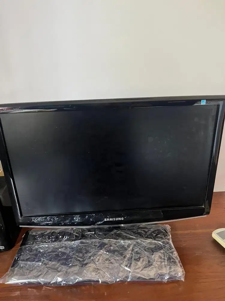 Komputer, Printer dan Keybord satu set