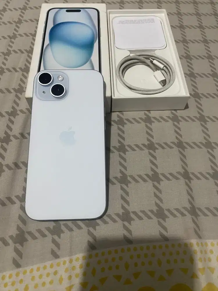 Iphone 15 128 GB Blue iBox Garansi ON Juni 2027