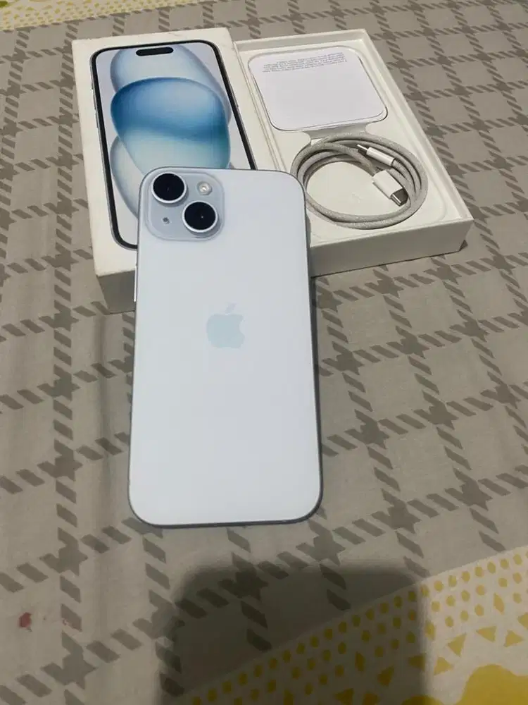 Iphone 15 128 GB Blue iBox Garansi ON Juni 2027