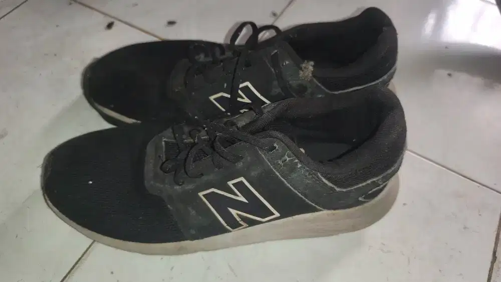 New Balance 24v1 (black)