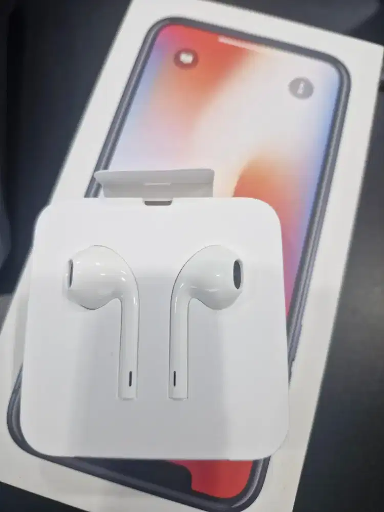 Headset apple ori di jual cepat  murah ( lighting )