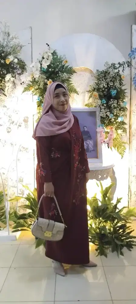 Mencari pekerja an menjahit sempel baju