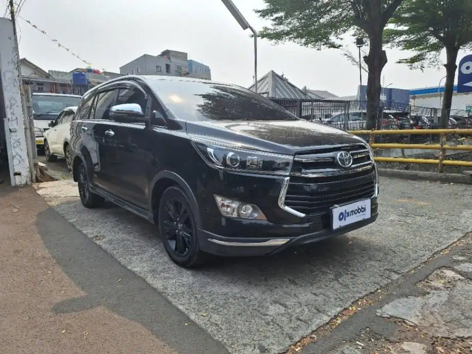 DP MURAH Toyota Kijang Innova 2.4 Venturer Solar-AT 2018 Hitam CSIUB