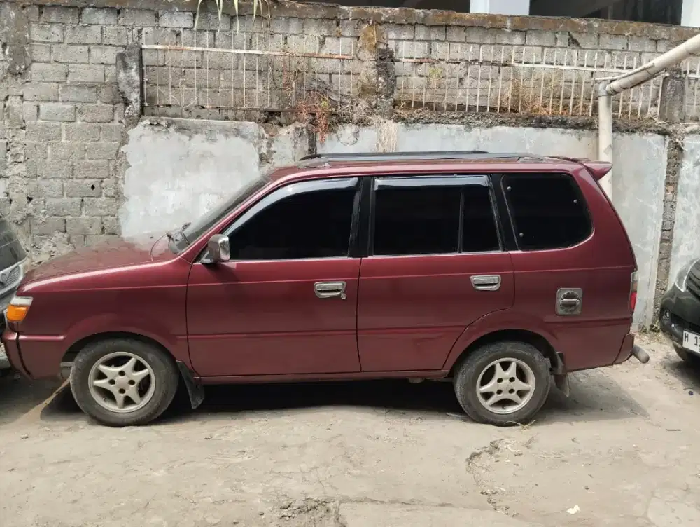 Toyota Kijang Super KF 70 Short