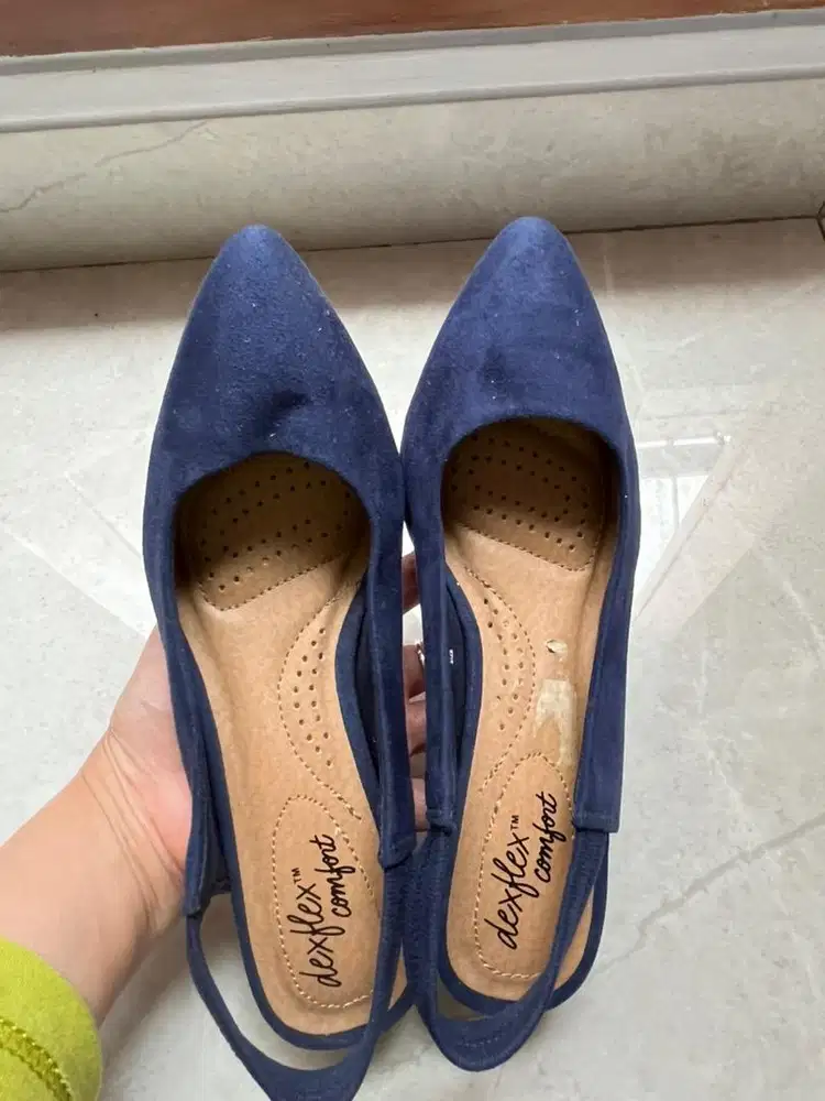 Sepatu Biru Suede uk 35/ 5 Kondisi Bagus