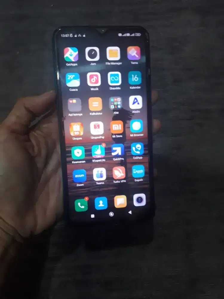 Dijual HP Xiaomi Redmi 9 RAM 4GB/64GB ( HP + Charger ) harga 1,1 juta