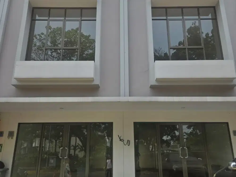Ruko 2 Lantai di Gading Serpong Tangerang Ready Stock Hadap Jalan Ramai Strategis Banget