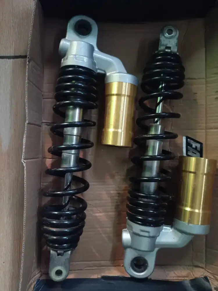 shock belakang aerox tabung