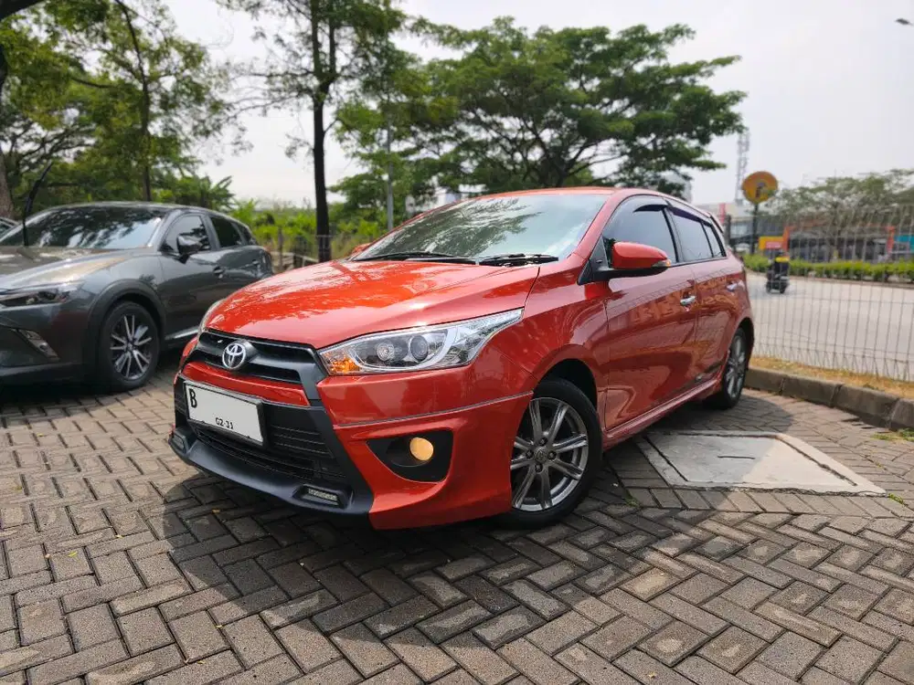 YARIS S TRD MATIC ORANGE METALIK 2015 TGN 1 DARI BARU