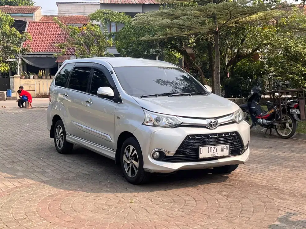 Toyota grand veloz matic 1.5 dp 8jt