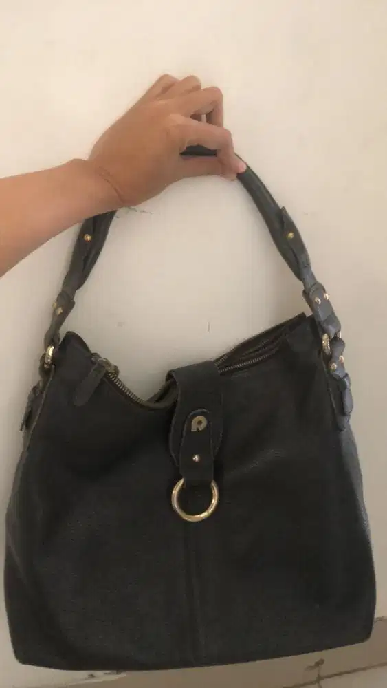 Tas kulit Papillon preloved hitam