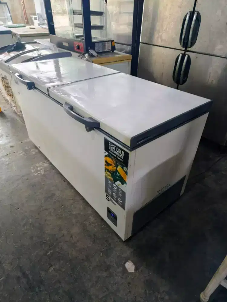 Original dam murah,Freezer box GEA,kapasitas 500liter 

Mesin ORI