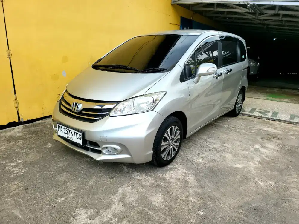 Dp15jt Freed E psd 2013