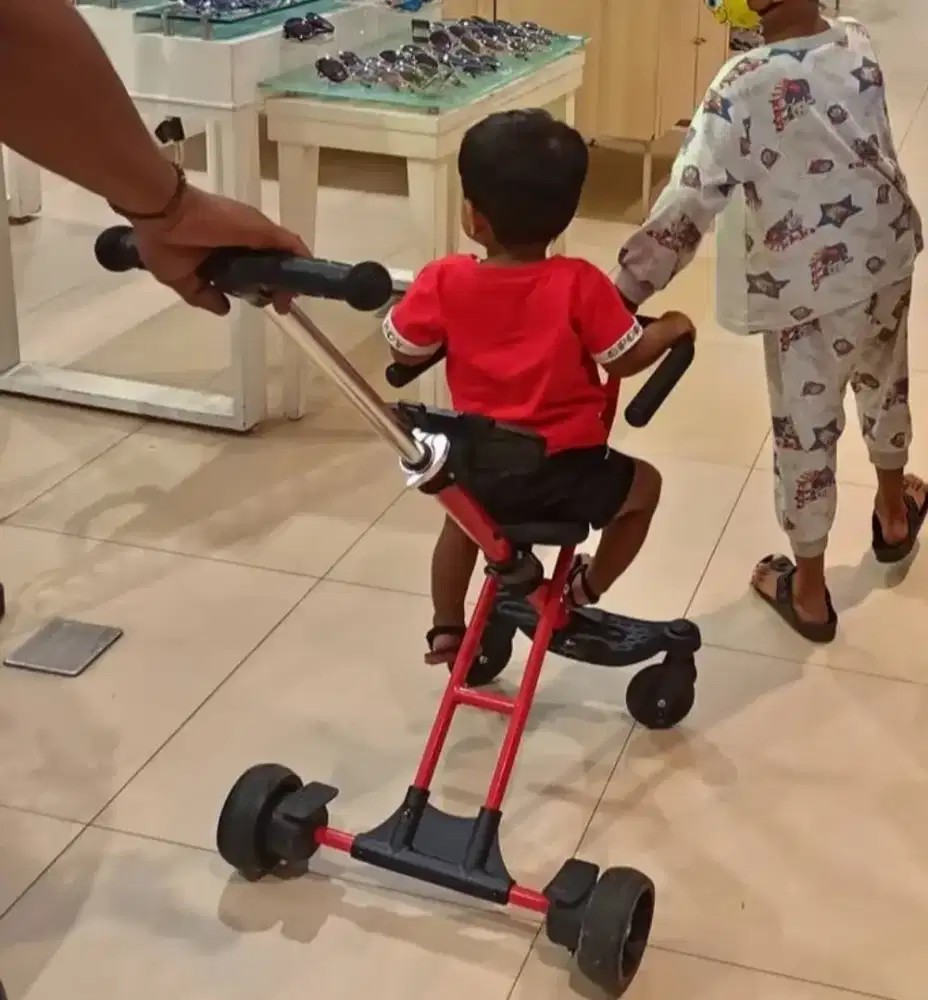 Stroller bekas masih layak pakai