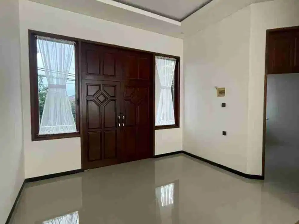 Dijual Cepat Rumah Mewah Dekat Galaxy Mall Di Dharmahusada Permai