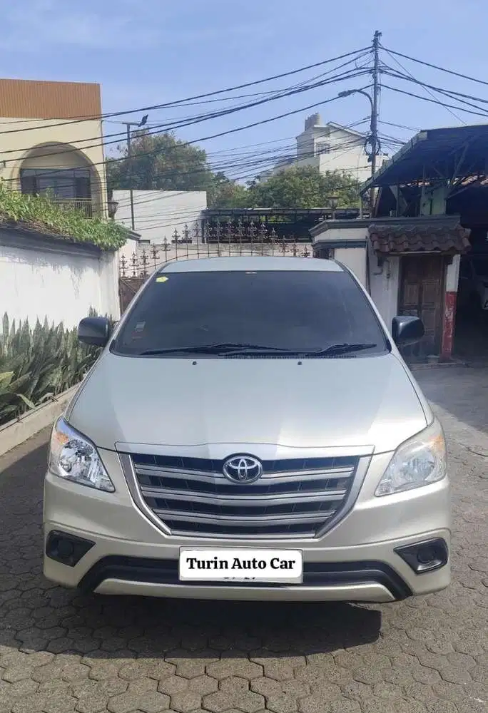 Toyota Kijang Innova 2013 Bensin