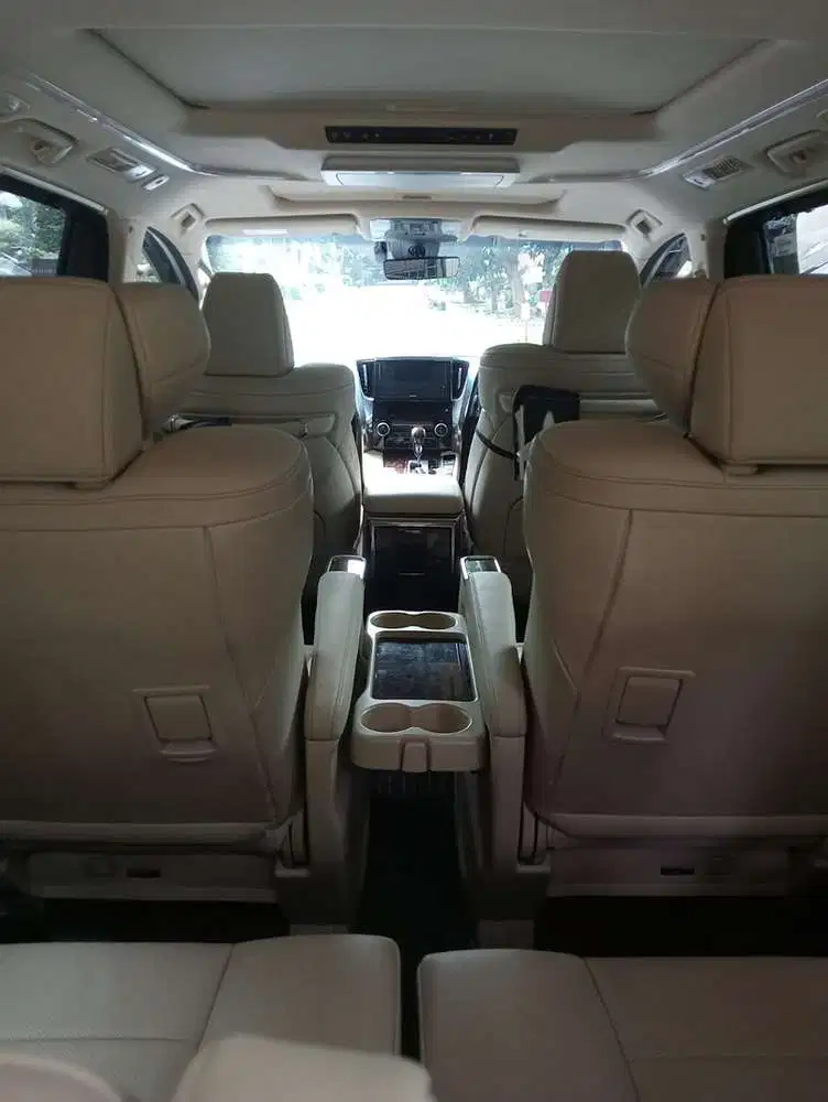 Toyota Alphard 2023 Bensin
