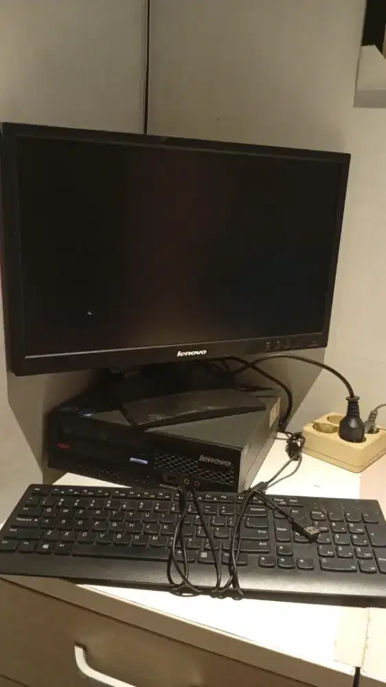 Komputer lenovo jadul