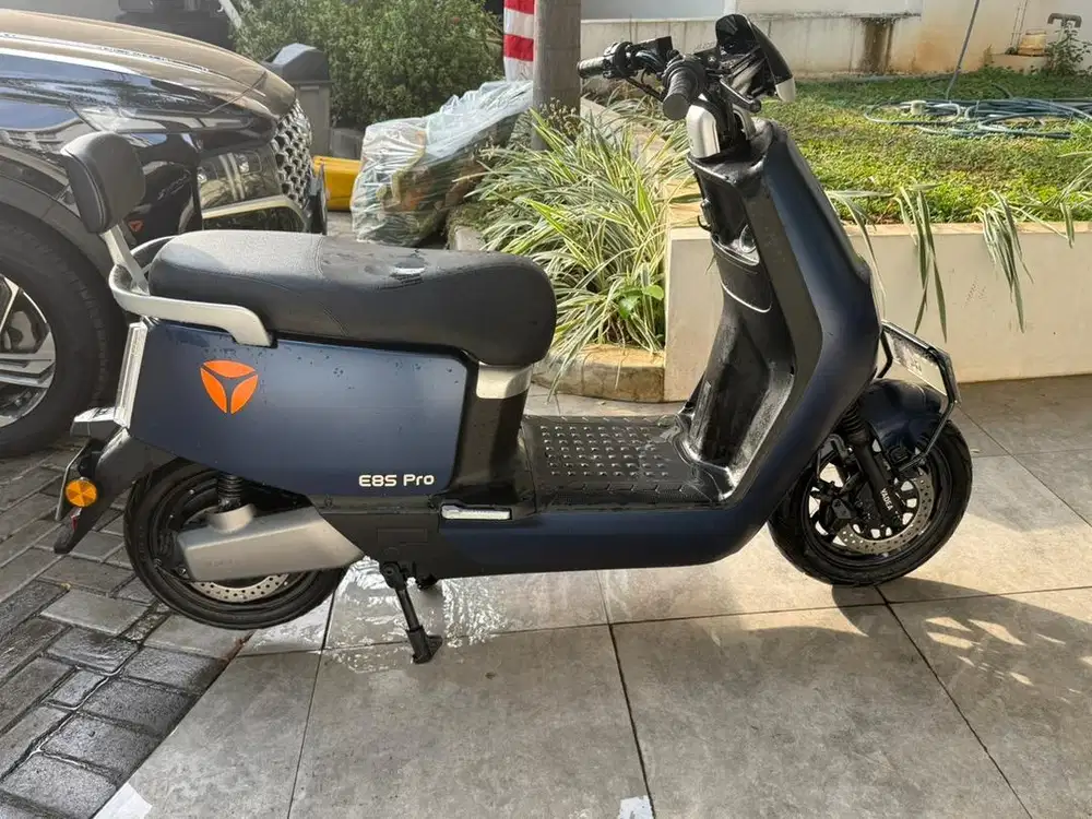 Motor listrik yadea tipe E8S - Pro