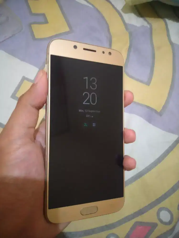 Samsung J7 Pro 3/32 GB Mulus Batangan