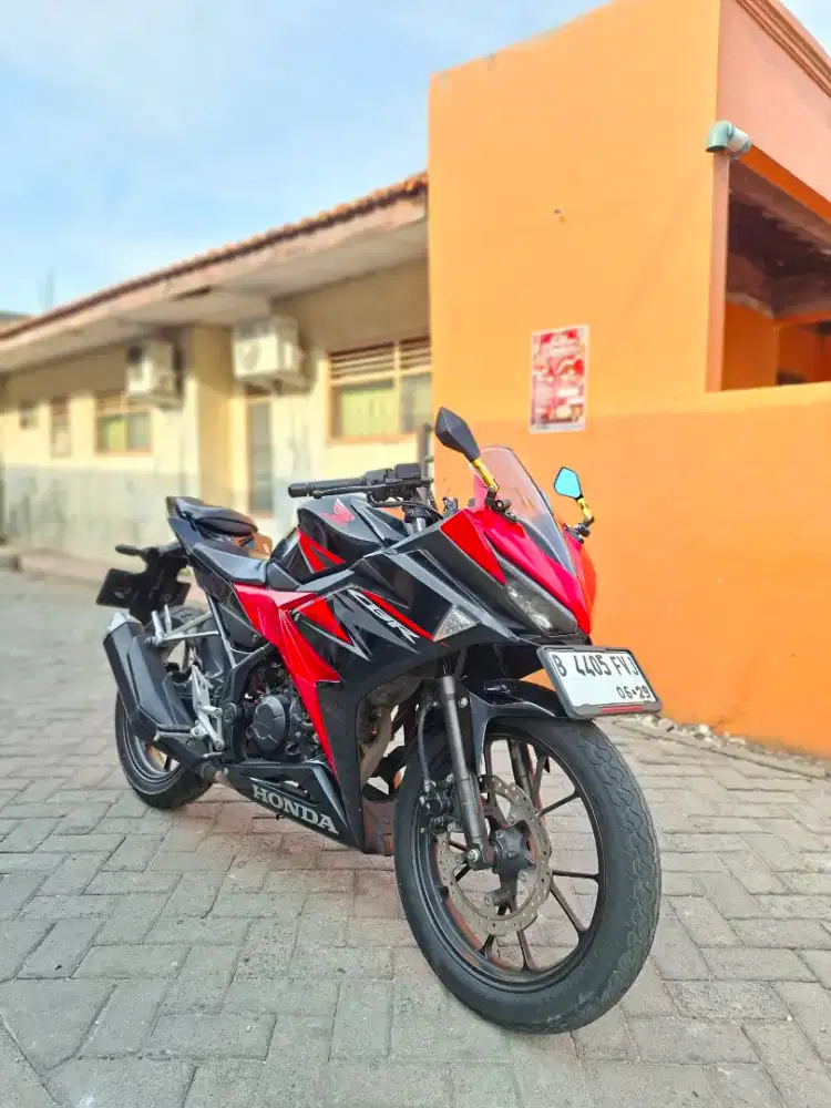 Honda CBR 150 R Facelift 2019 Istimewa Siap Pakai