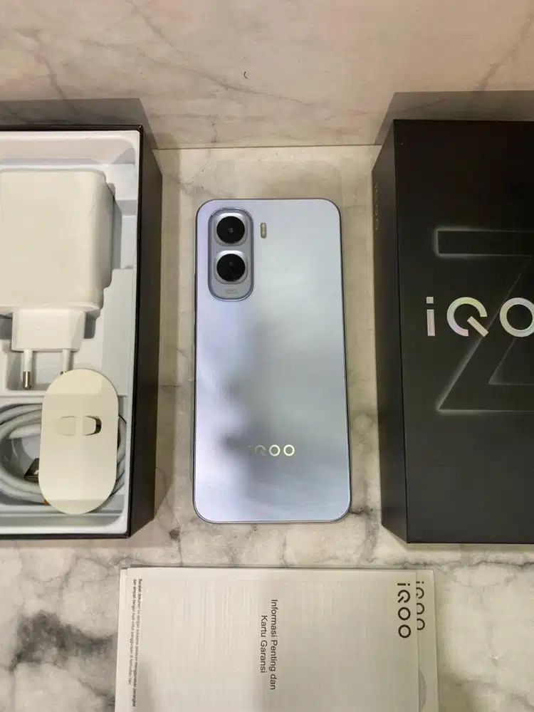 iqoo Z11 5g 8/256 second lengkap & original