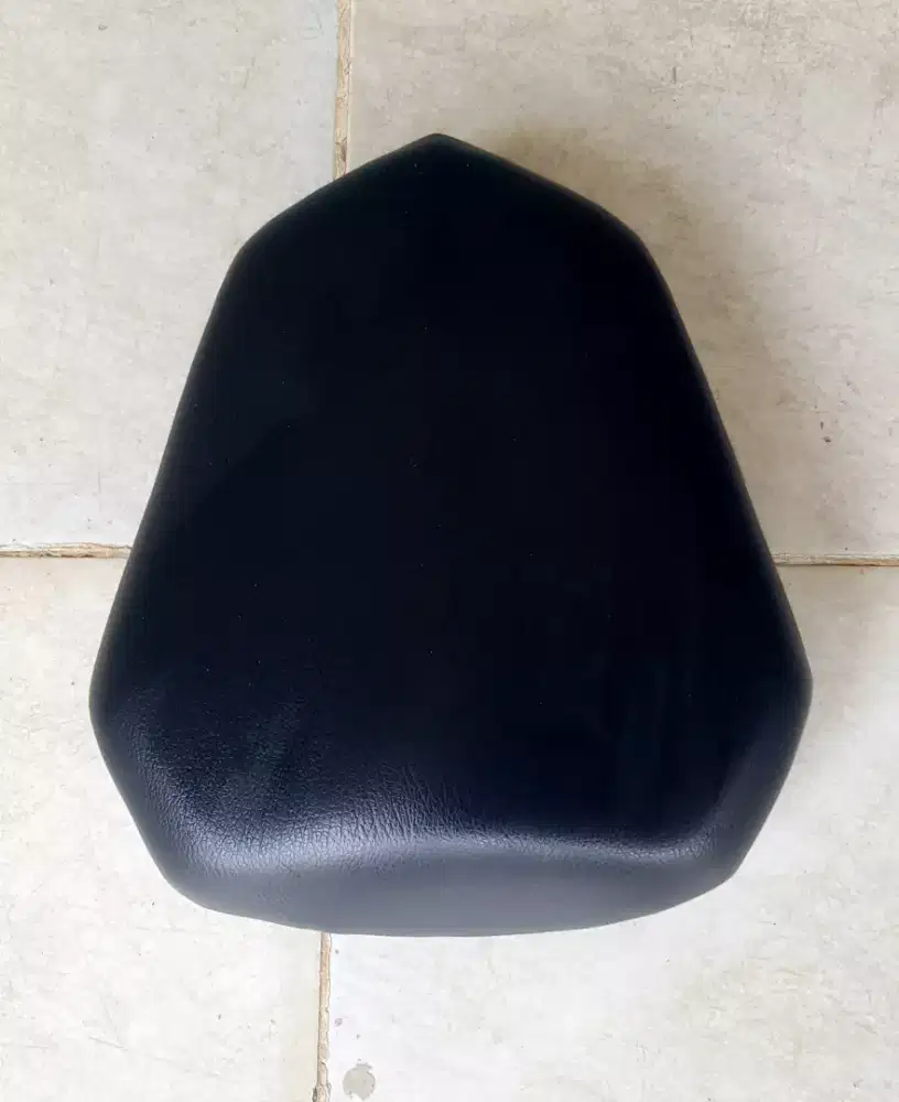 Jok belakang cbr150r k45g