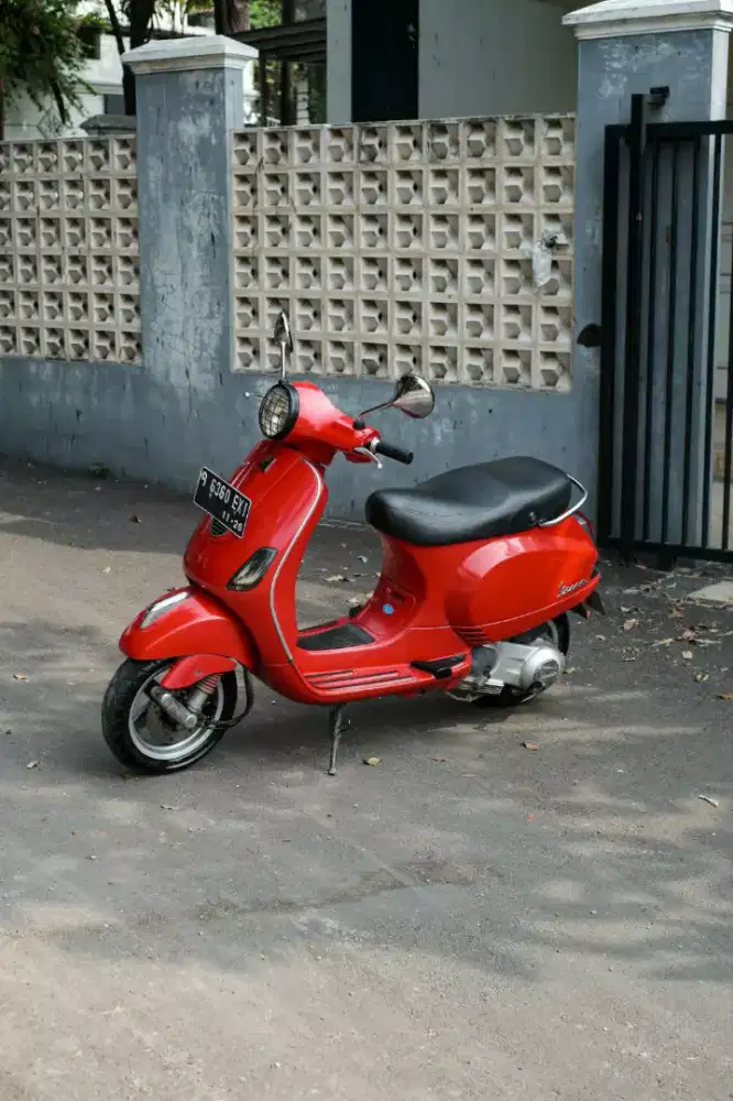 VESPA LX 150 2VIE 2011