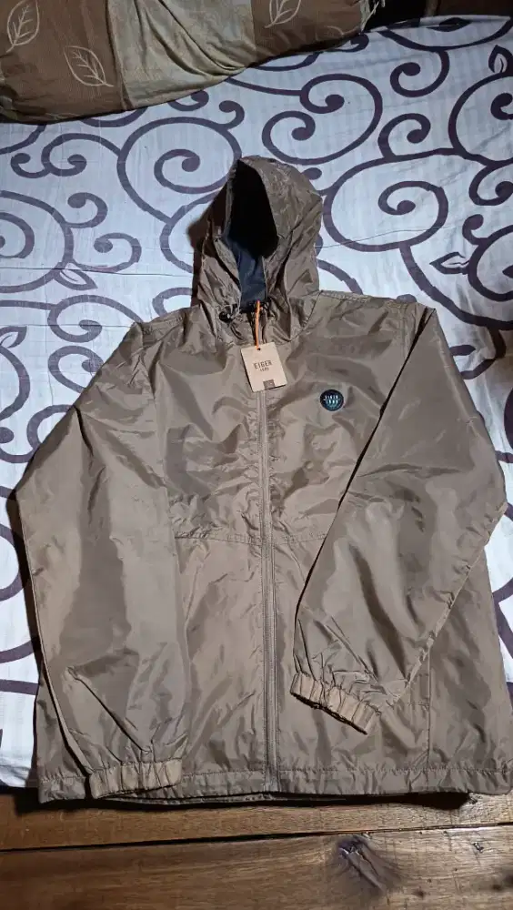 JAKET EIGER ORIGINAL XTREVERIAN BARU