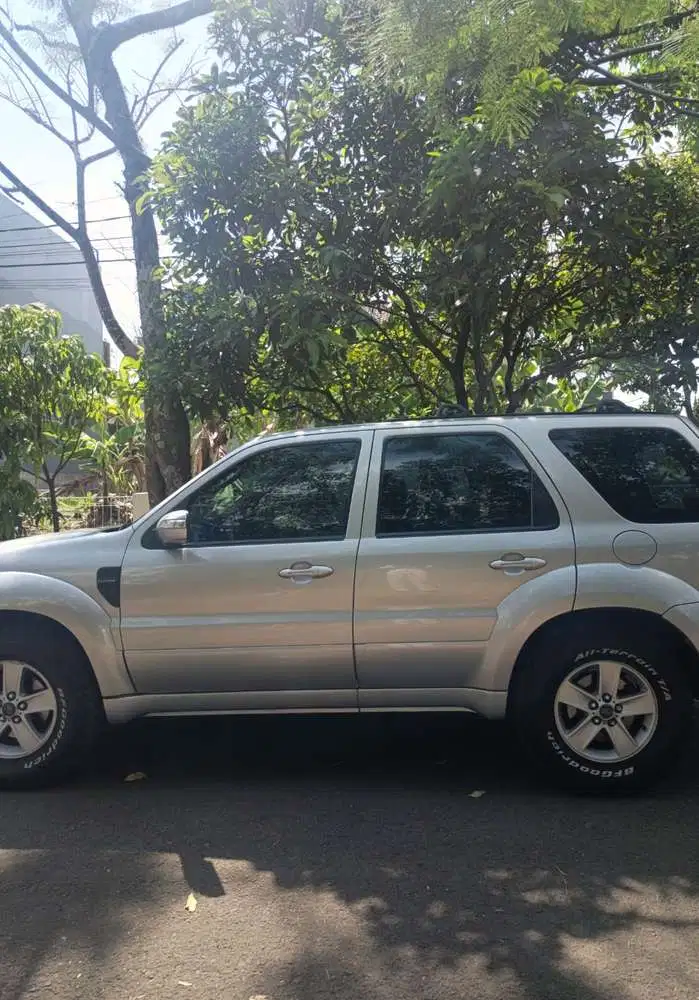 Ford Escape 2010 Bensin
