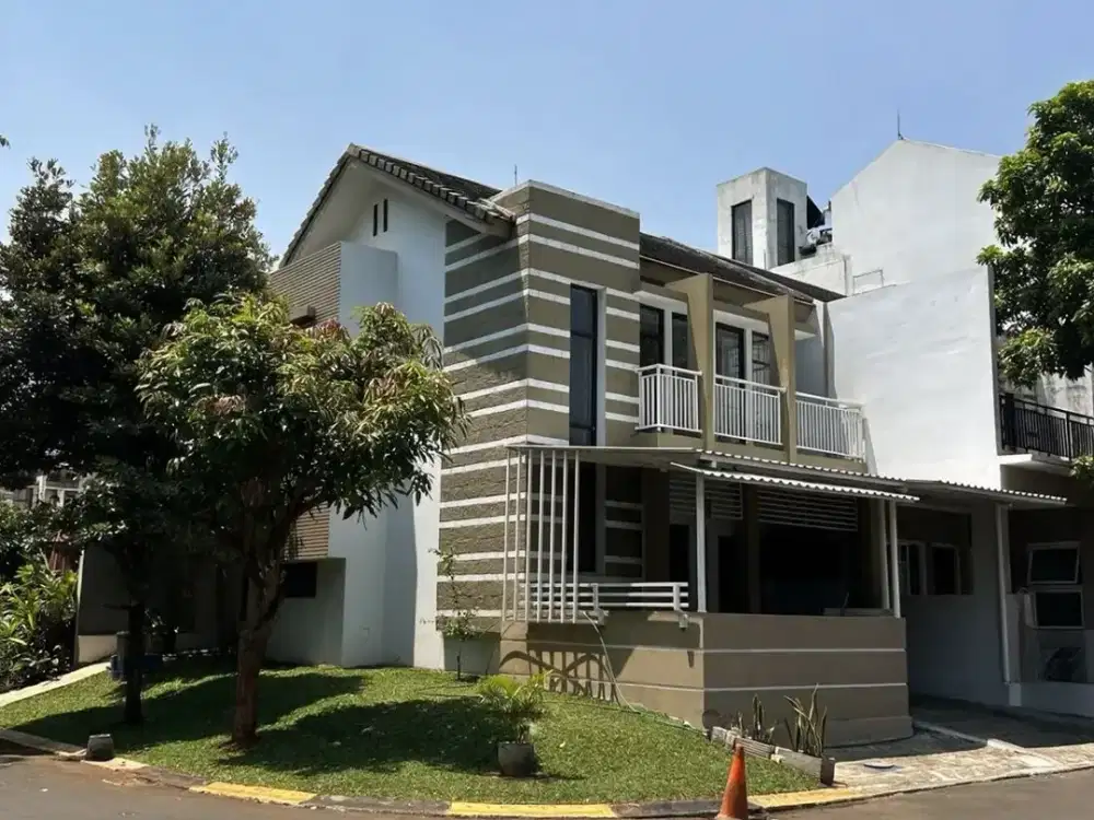 Rumah Hoek 2 Lantai Akses Mudah di Emerald Bintaro Jaya UT-19135